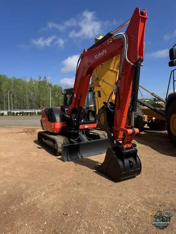 2020 Komatsu KX080-5 Excavator
